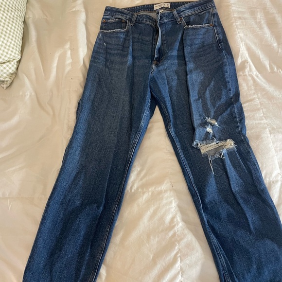 Abercrombie & Fitch Denim - Abercrombie & Fitch The Mom High Rise Curve Love Jeans